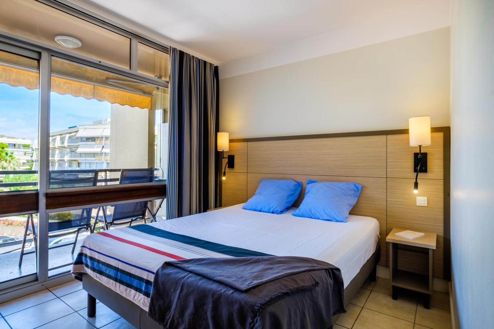 Résidence Pierre&Vacances Heliotel Marine Saint-Laurent-du-Var Exterior foto